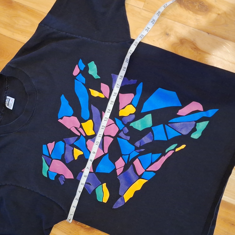 Vintage 90s Anvil XL single stitch multicolor shapes tshirt - Picture 7 of 9